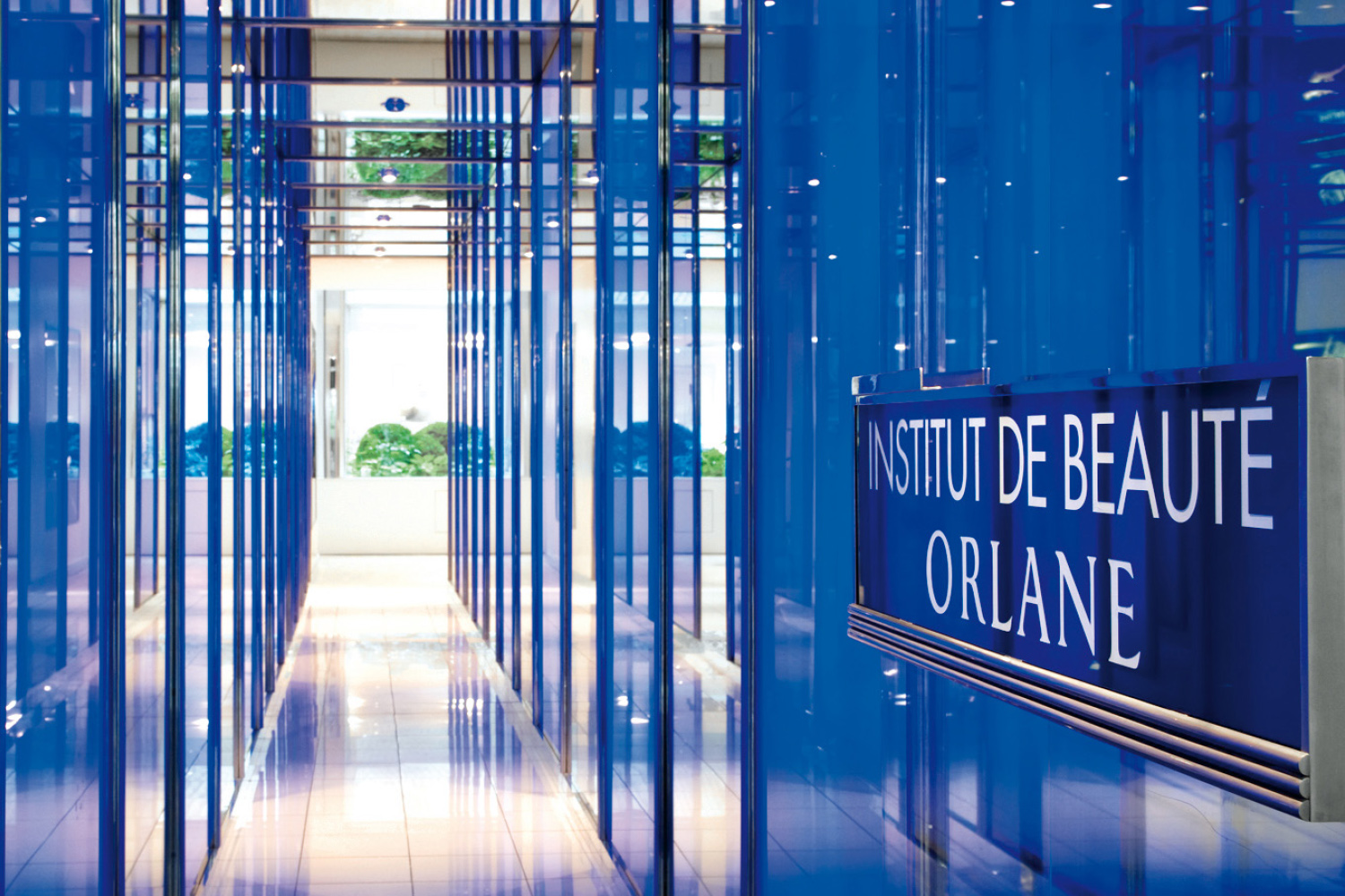 Orlane Paris Un défi au temps