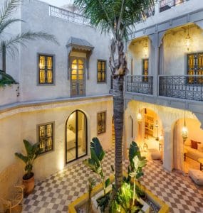 Riad XO, Entre tradition et modernité